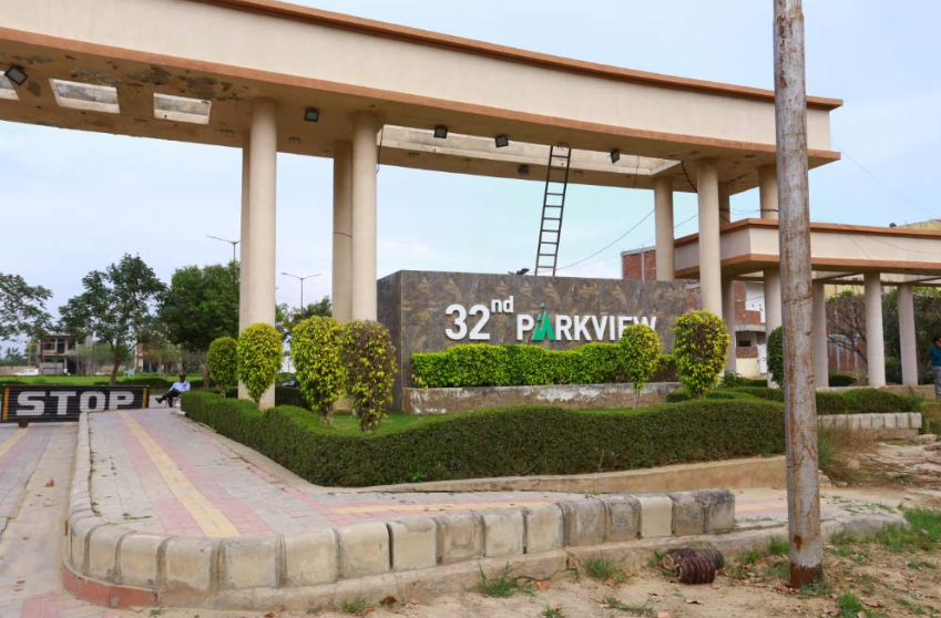 Gaur Yamuna City - 32 Parkview